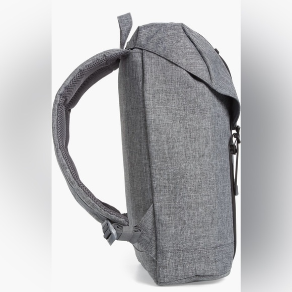 Herschel Supply Co. Retreat Backpack (RAVEN CROSSHATCH) - Picture 6 of 7